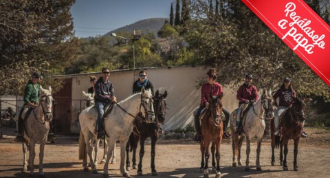 ¡Regala una experiencia inolvidable! Ruta a Caballo por la última frontera Nazarí. 2h para 2