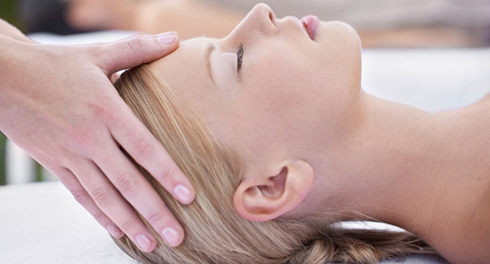 Fotorejuvenecimiento Facial IPL en Alicia de los Reyes: Réstale años de daños a tu rostro