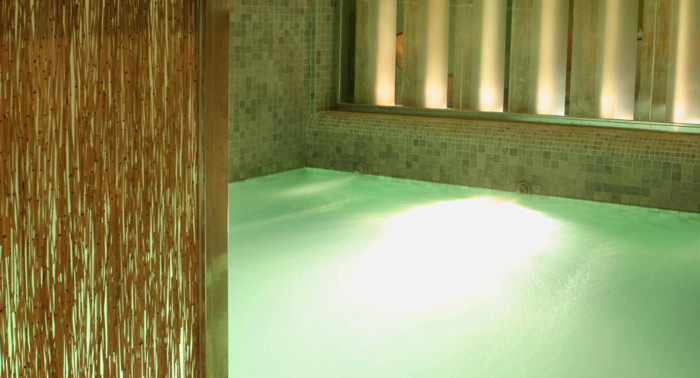 ¡Descubre la tranquilidad en pareja! Circuito Spa 60min + Masaje 25min en el Hotel Villa Oniria
