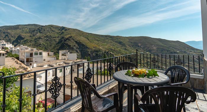 ¡Regala Pura naturaleza! Para 2 o 4 personas: 2 Noches en Casa Rural en Alpujarra de la Sierra