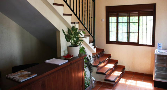 ¡Enamórate de Arcos de la Frontera! 2 Noches + Desayuno + Detalle en Hostal Rural La Plata