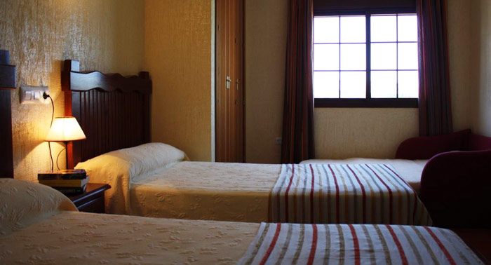 ¡Enamórate de Arcos de la Frontera! 2 Noches + Desayuno + Detalle en Hostal Rural La Plata