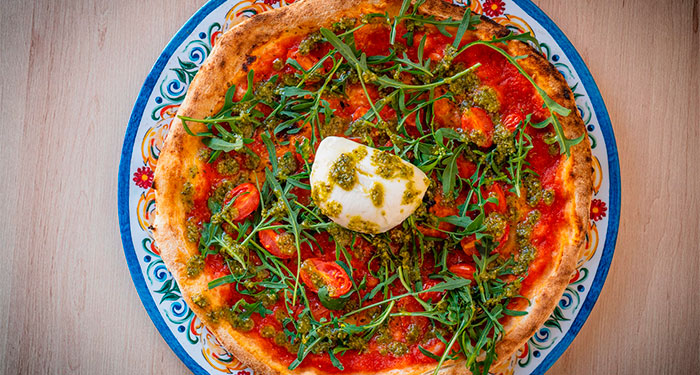 El sabor de la tradición de Italia: 1 Entrante + 2 Pizzas o Pastas + 2 Postres + 2 Bebidas