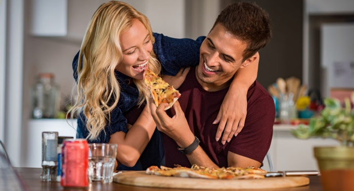 El sabor de la tradición de Italia: 1 Entrante + 2 Pizzas o Pastas + 2 Postres + 2 Bebidas