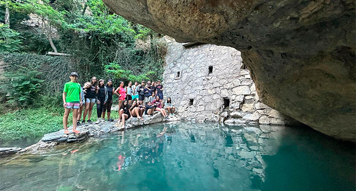 BNatural Campamento de Verano en Alta Alpujarra: Actividades, Pensión Completa, Piscina...