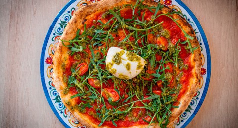 El sabor de la tradición de Italia: 1 Entrante + 2 Pizzas o Pastas + 2 Postres + 2 Bebidas