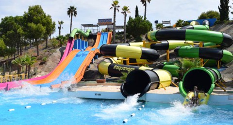 Refréscate en el Parque Acuático Aquavera... ¡y prueba la nueva atracción estrella!