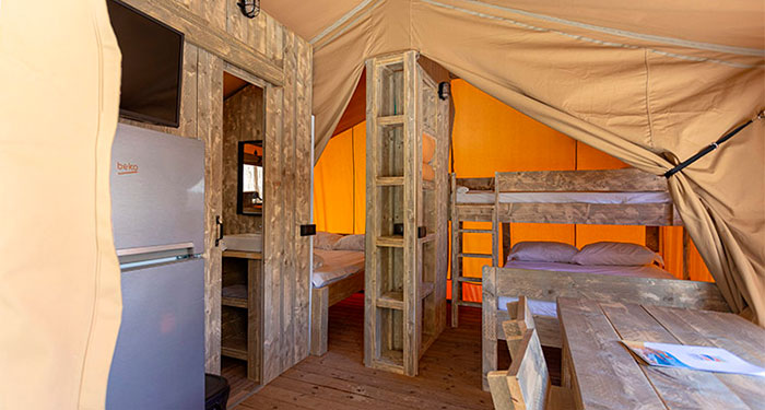 Camping Los Escullos: Estrena las nuevas Tienda Glamping Safari para hasta 5 personas