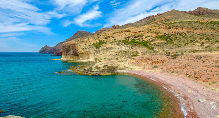 Excursión Pirata en Barco por los rincones secretos de Cabo de Gata: Ruta de 2h en el mar