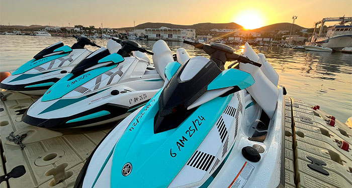 Planazo de Verano: Alquiler de Moto Acuática para 2 personas 40, 60 o 120 minutos. 