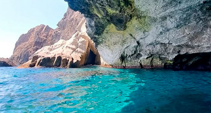 Exclusiva Ruta en barco 2h Playa de los Muertos, Aguamarga.. + Baño con Snorkel + Fotos