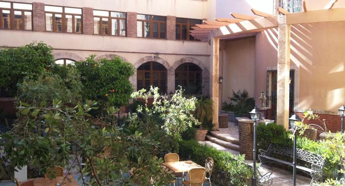 ¡Planazo para 2 pax! Circuito Termal + Comida o Cena en el Balneario de Alhama de Almería