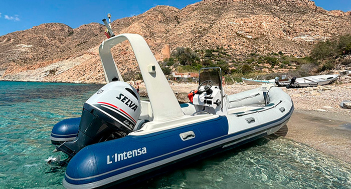 Ruta en barco 2h o 4h por Carboneras + Snorkel + Bebida y Snack: Descubre Cabo de Gata