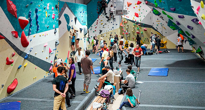 ¿Tu primera aventura de escalada? Ven a Climbbox a probar con este Bautismo de Escalada