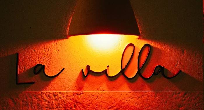 La Villa Almerimar: Exquisito Menú en las orillas del puerto deportivo de Almerimar