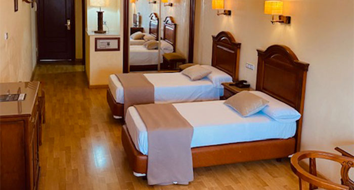 ¡Regalo Ideal! 1 Noche + Desayuno + Circuito Termal en Balneario de Alhama de Almería