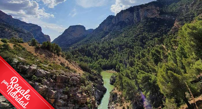 ¡Viaje de aventuras! 1, 2 o 3 Noches en Habitación Doble + Entradas para El Caminito del Rey