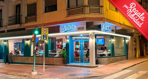 ¡Planazo en pleno centro! 2 Bebidas + 2 Tapas + 1 Ración a elegir 