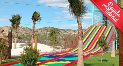 Planazo en familia: Entradas al parque multiaventura Murapark + Tirolina Ilimitada + Coche Ovni