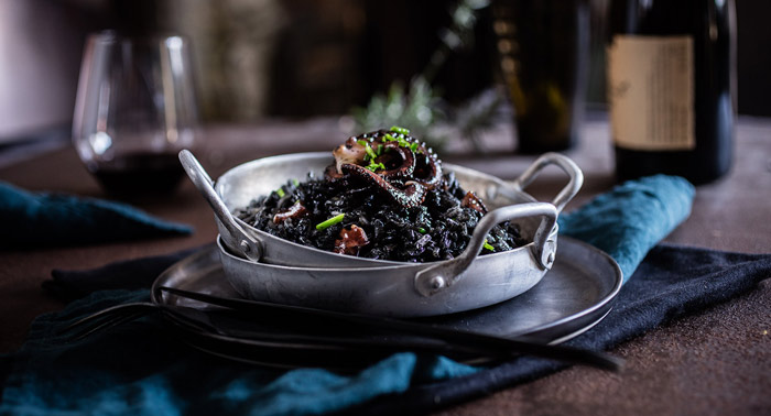 Disfruta del mar y la gastronomía en San José. Arroz para 2 personas + 2 bebidas