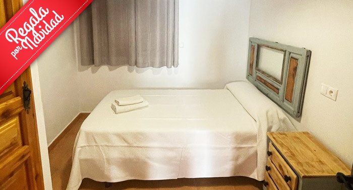 Regala una escapada de aventura y relax: 2 Noches + Botella Vino + 1 Actividad