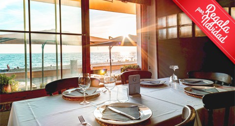 Delicioso Arroz Caldoso con vistas de Cabo de Gata en el acogedor ambiente de La Goleta