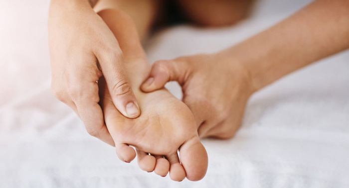 Regala Salud: Reflexología Podal en Zenia Estética Avanzada