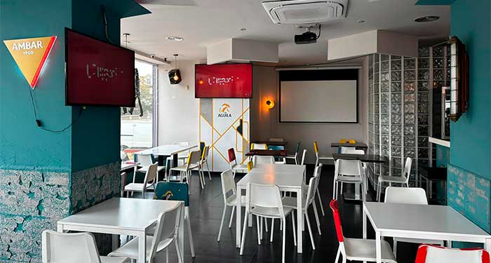 ¡Planazo para 2 Personas! 2 Bebidas + 2 Tapas + 1 Ración a elegir + 1 Postre Casero