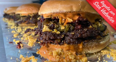 Descubre las deliciosas Smash Burguer en Discordia Burguer con este Menú para 2 o 4 pax