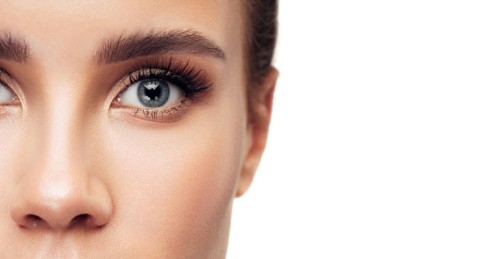 Regálate una mirada más impactante con este Lifting de Pestañas en Alicia de los Reyes