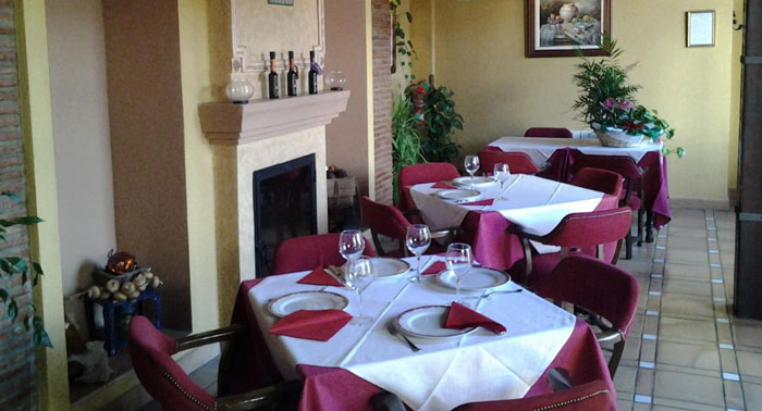 ¡Viaje de aventuras! 1, 2 o 3 Noches en Habitación Doble + Entradas para El Caminito del Rey