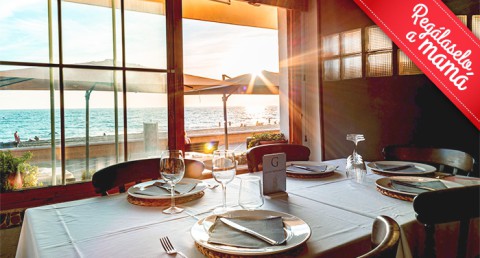 Delicioso Arroz Caldoso con vistas de Cabo de Gata en el acogedor ambiente de La Goleta