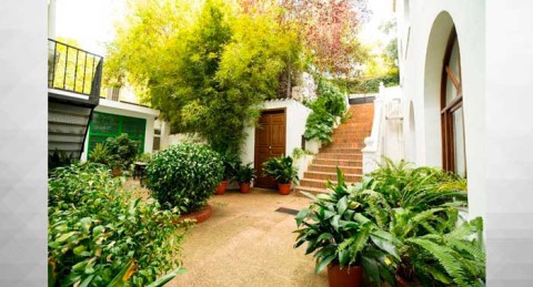 ¡Enamórate de Lanjarón! 1 Noche + Desayuno + Detalle en Hotel España Balcón de Lorca