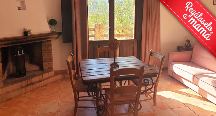 Marmita de Ahlam: 1 Noche + Vino y Tabla Embutidos + Desayuno, opción Suite con Jacuzzi Privado