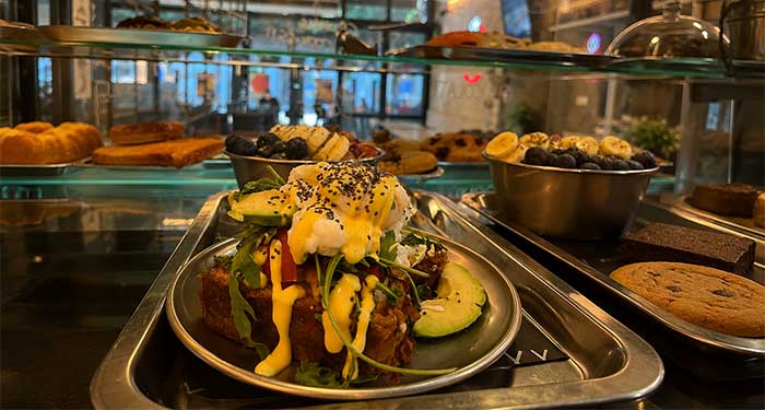 Delicioso Brunch en pleno centro en Industrial Coffee