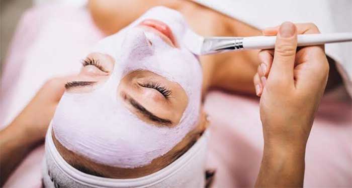 Dale a tu piel el cuidado que merece: Limpieza Facial Renew Skin + Presoterapia 