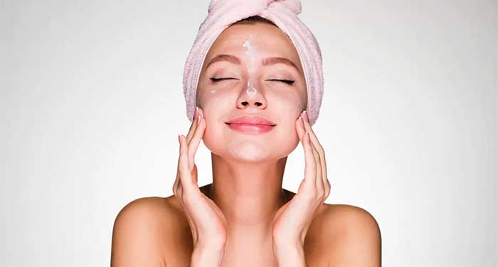 Dale a tu piel el cuidado que merece: Limpieza Facial Renew Skin + Presoterapia 