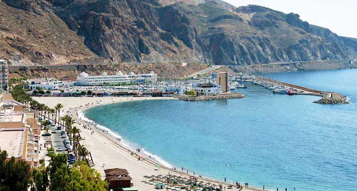 ¡Planazo inmejorable! Ruta en Barco con Fondo de Cristal por Aguadulce o Roquetas