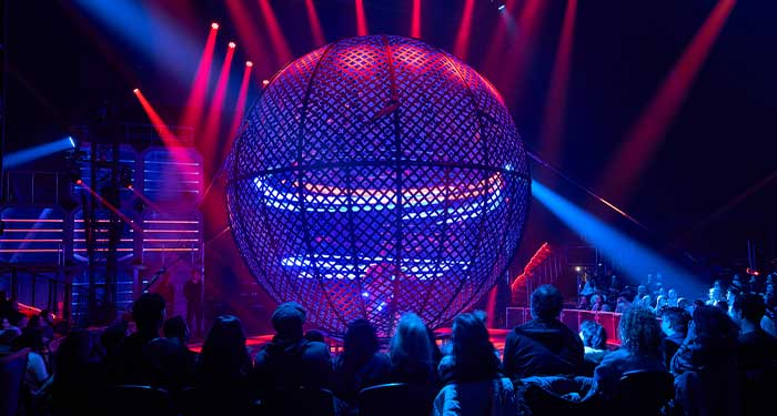Entradas para el Estreno del Circo de los Horrores - PrisionIA en Zona B