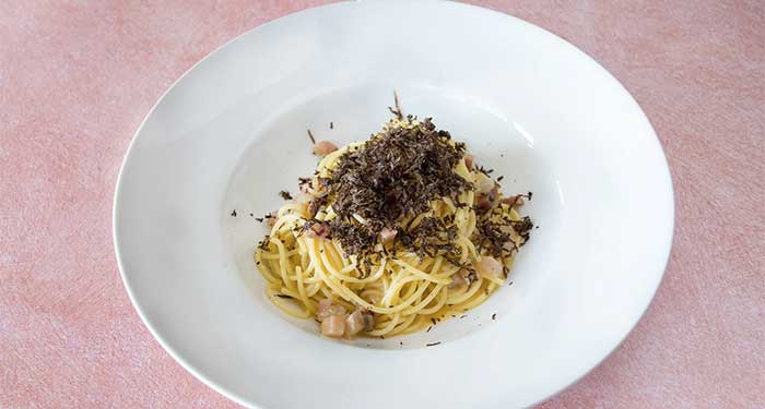 Delicioso Menú Italiano: 1 Ensalada + 2 Pastas + 1 Postre + 2 Bebidas